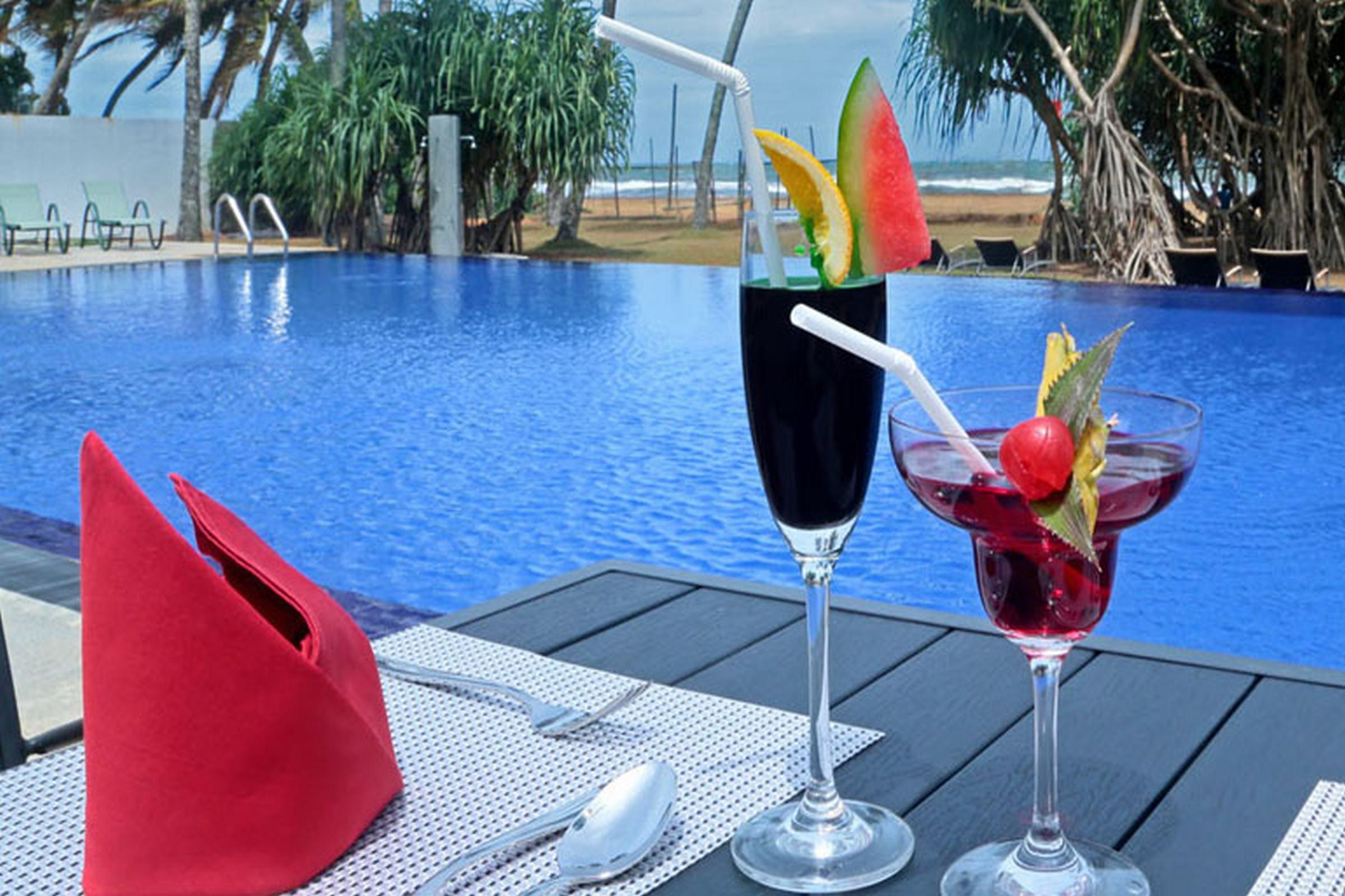 Coco Royal Beach Resort Kalutara Exteriör bild